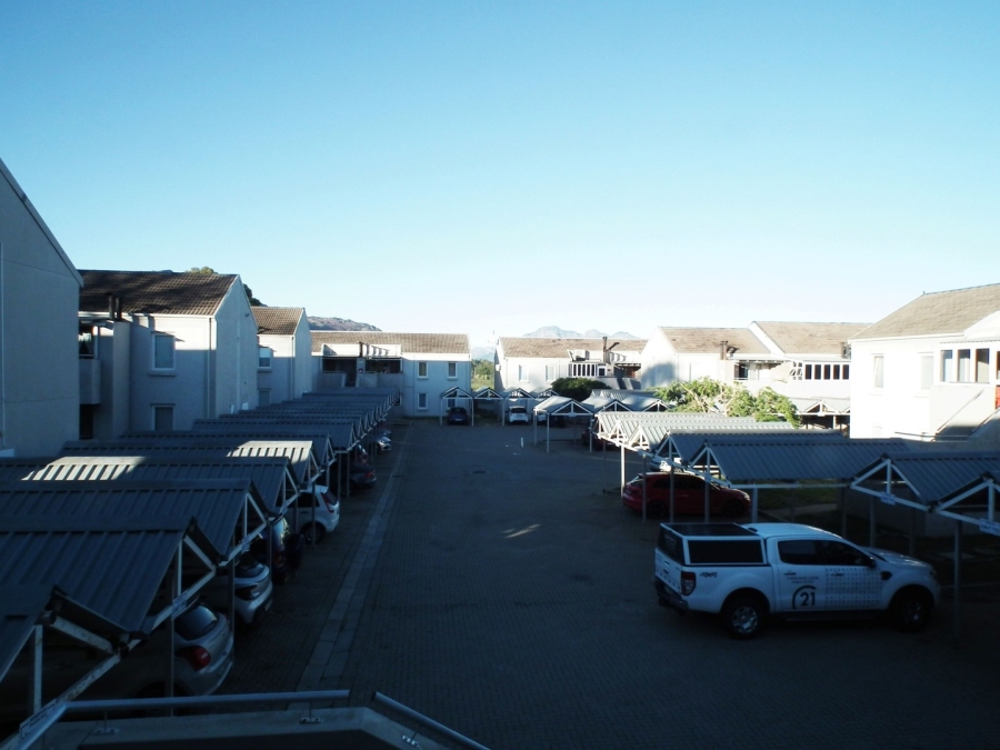 2 Bedroom Property for Sale in Amstelhof Western Cape